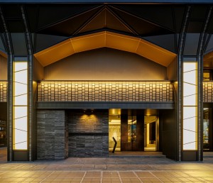 018　外観　グランドエントランス　夜景 